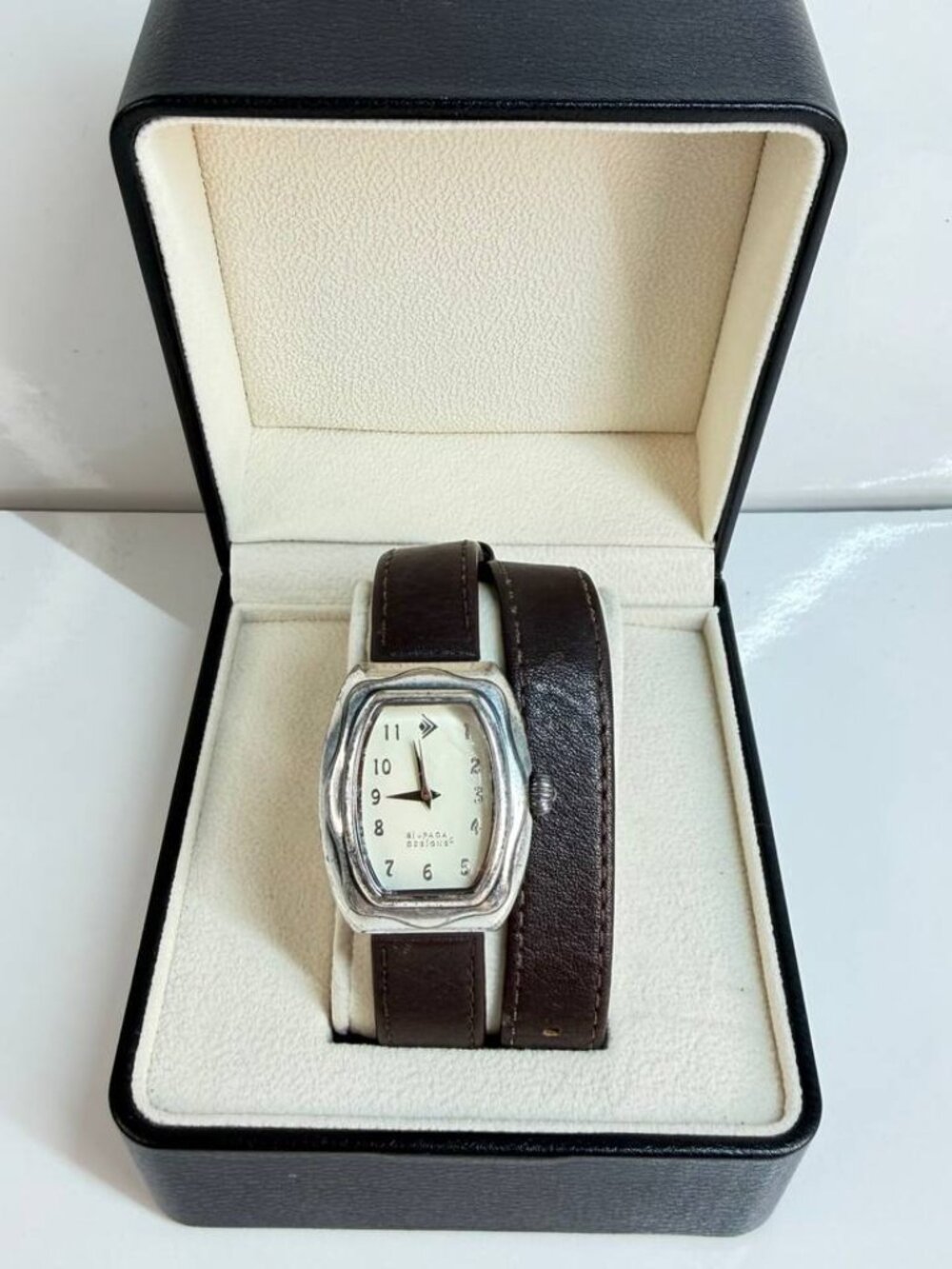 Silpada Designs Double-Wrap Leather Watch – Mother of Pearl Dial